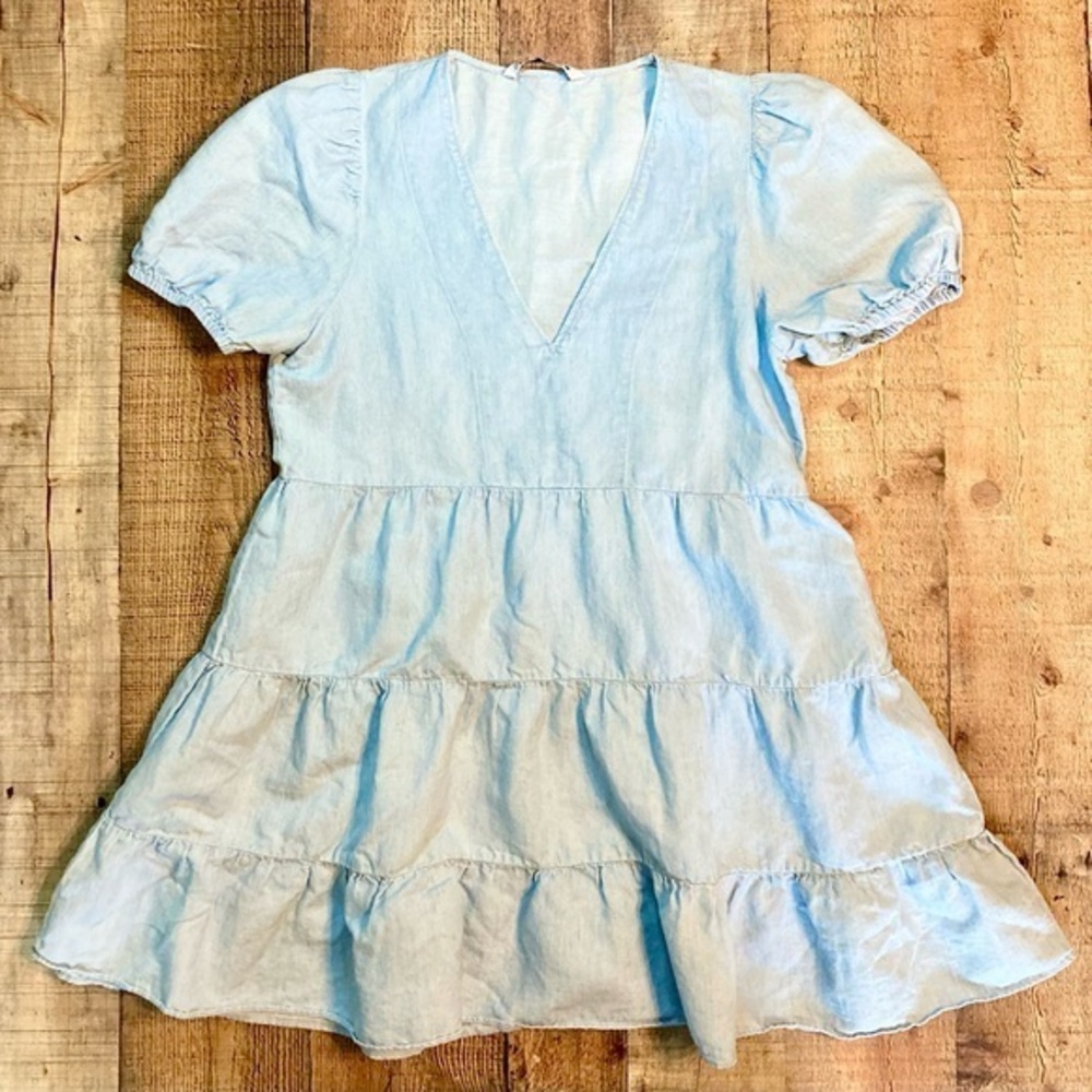 Zara‎ Linen Blend Tiered Mini Dress Light Blue V-Neck Puff Sleeve Size Medium